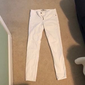 Abercrombie and Fitch white jeans size 6